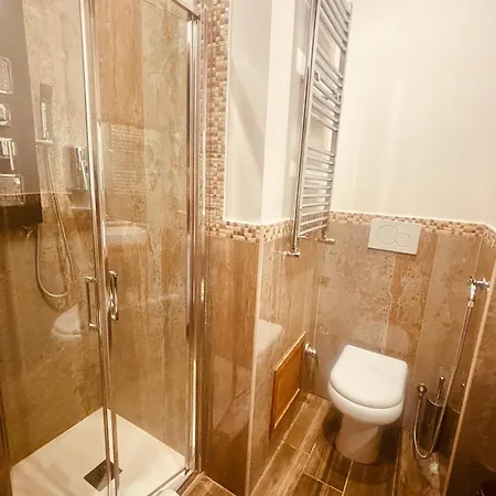 Love hotel Moya 1 - In Rome