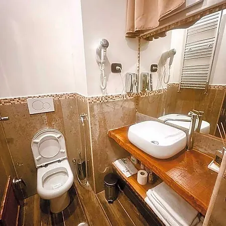 Love hotel Moya 1 - In Rome