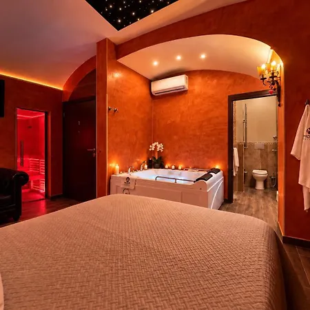 Moya 1 - In Hotel miłości